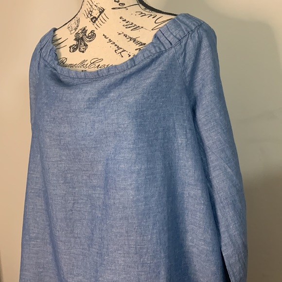 Free People Show Me Some Shoulder Chambray Blue Off Shoulder Top Size:M New NWOT - Picture 3 of 10